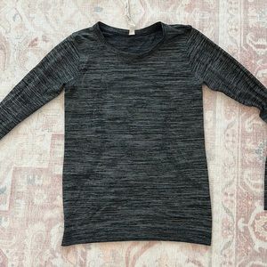 Lululemon Women’s Long Sleeve Top
